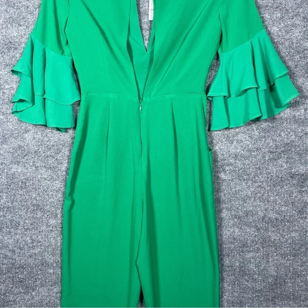 NWT Bebe SZ 0 Kelly Green Nora Jumper Festive Cut Out Tiered Bell Sleeve Pockets